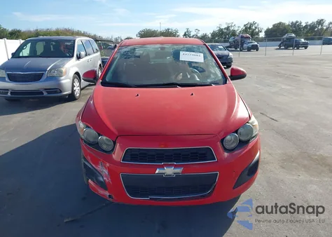 2015 Chevrolet Sonic Lt Auto z USA, uszkodzony, nr VIN 1G1JC5SH8F4180432